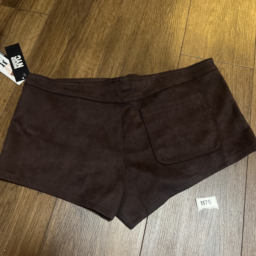 Madden NYC Women's Faux Suede Micro Shorts Brown Size 16 - Picture 4 of 4